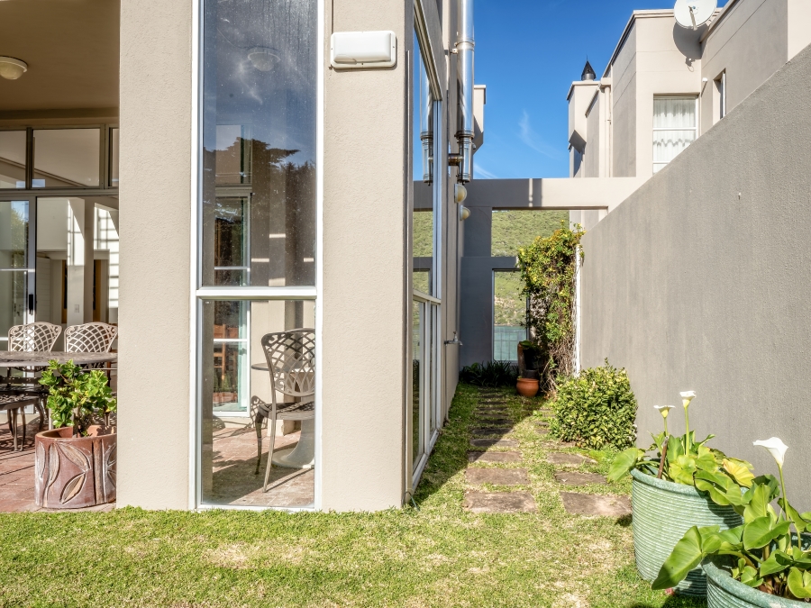 4 Bedroom Property for Sale in Leisure Isle Western Cape
